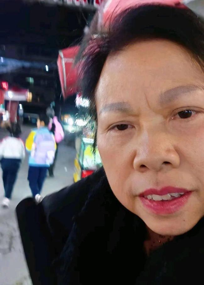 阿姨重新“养自己”获赞近千万 温暖文字治愈人心