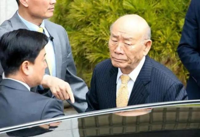 学者：尹锡悦还在最后挣扎 死刑判决引发政坛博弈