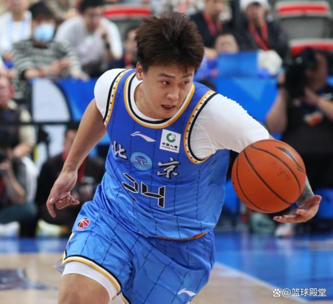 北京最新伤情：赵睿恢复顺利或提前回归 曾凡博骨头无碍