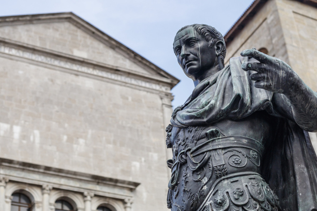 格陵兰只是开始：特朗普的扩张野心如何重塑美国与世界？