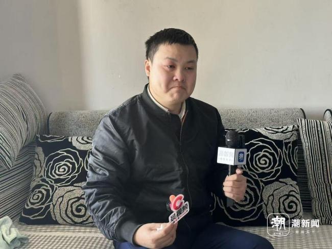 被前夫杀害女子的母亲泣不成声