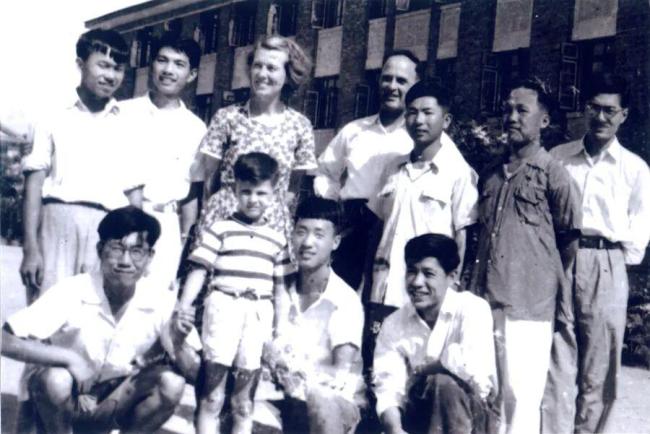 柯马凯：感谢父母把我生在中国