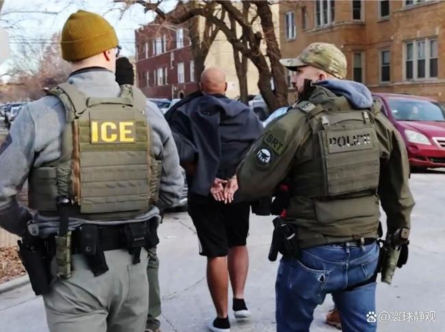 美国数十万人严寒中高喊ICE滚蛋 抗议蔓延全美