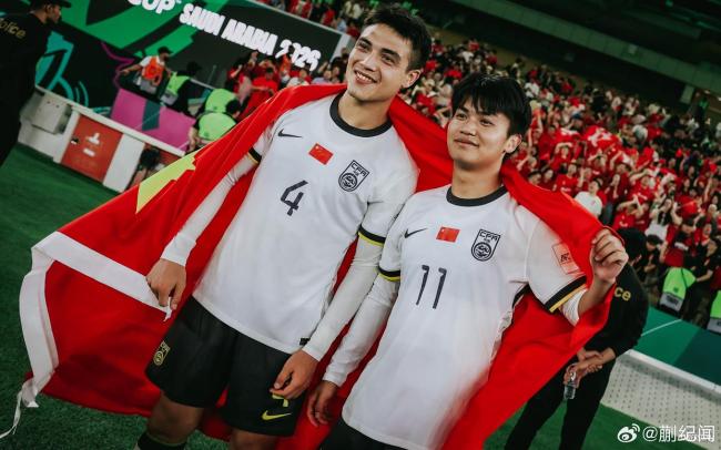 蒯纪闻感谢中国整个大家庭：U23亚洲杯创历史佳绩