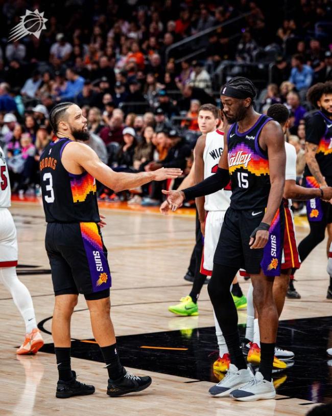 热火客场力克太阳 双杀对手续连胜