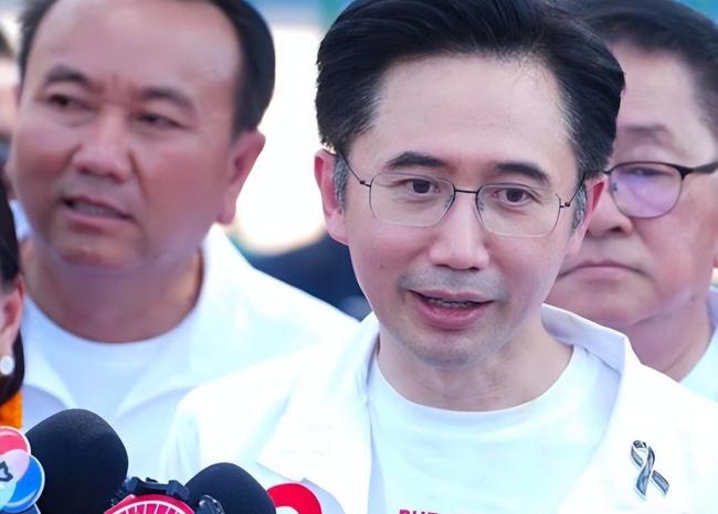 他信外甥称胜选每天抽9人当百万富翁 西那瓦家族全力支持