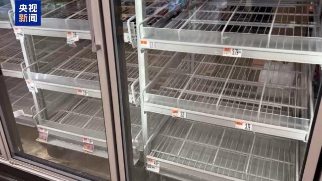 降雪合手续影响华盛顿民众生涯 交通与物质受阻