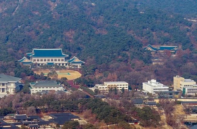 特朗普称对韩关税从15%上调至25%，韩方回应