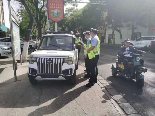 宁夏石嘴山查扣上路“老头乐”