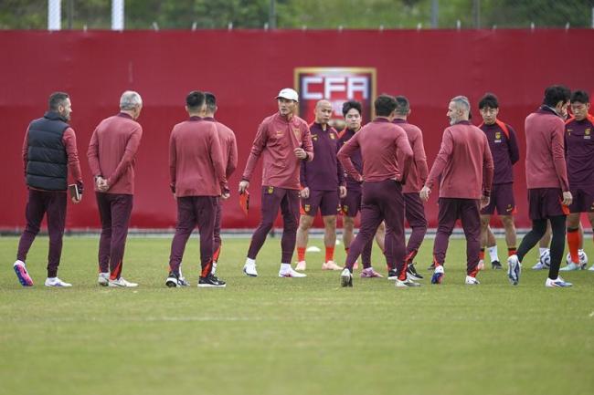 邵佳一执教风格：尽力甩掉弱队标签