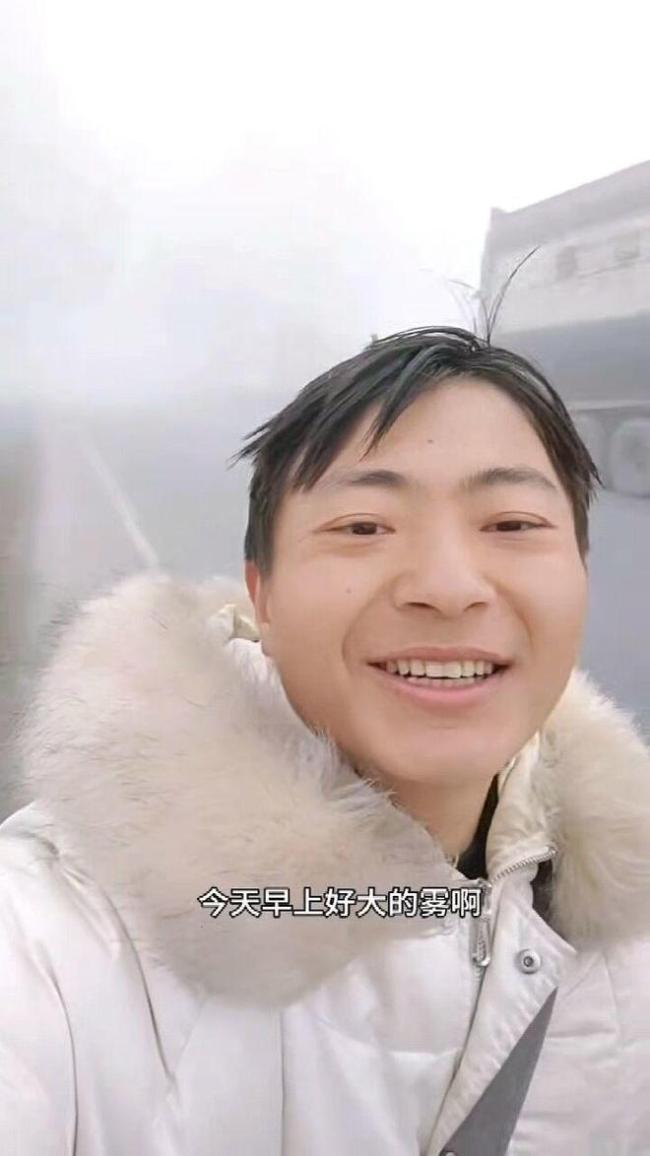 26岁男子从杭州徒步回重庆