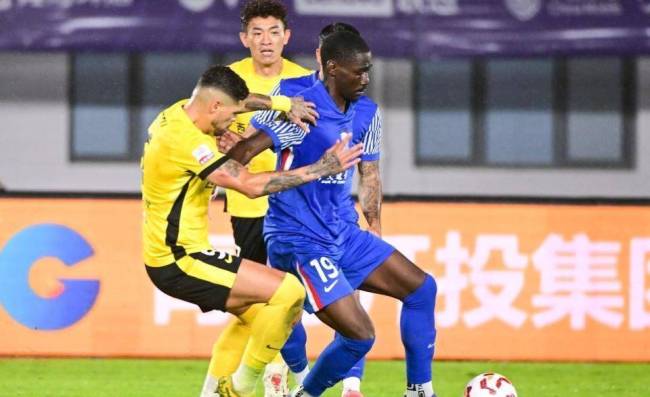 申花20场7球外援走人！西乙球队租借阿苏埃半年，赛季末或买断 中超理性引援下的必然选择