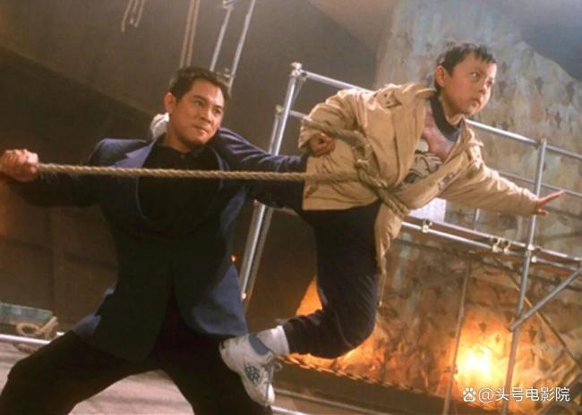 《东北捕快故事3》谢苗重返大银幕 32年算作梦弥远