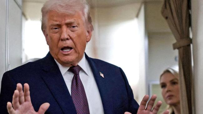 特朗普最新强硬表态 警告市长“玩火”