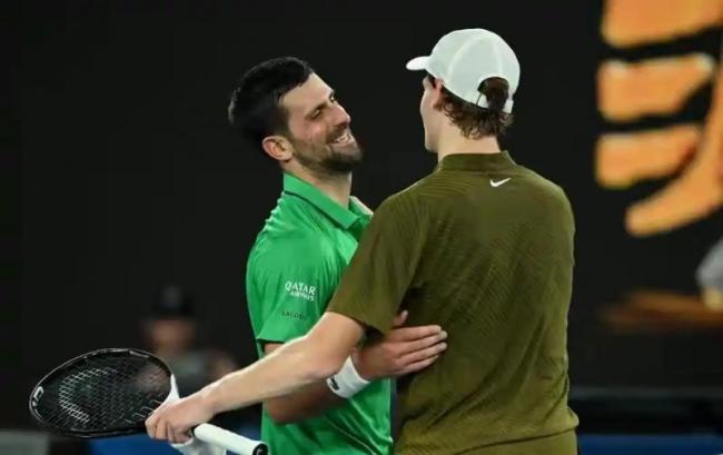 泪目！38岁德约取胜后跪地仰天长啸 逆转辛纳创历史