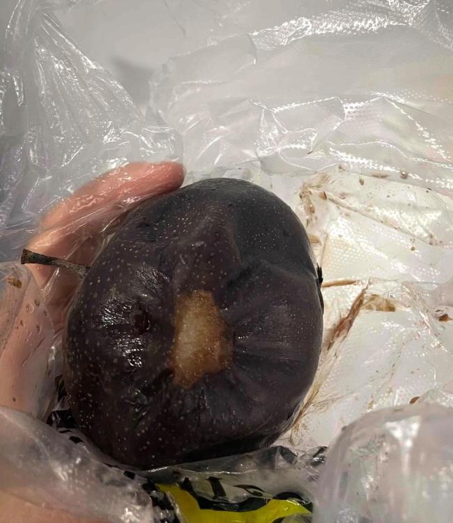 “冰”糖葫芦还是“冰糖”葫芦 东北冻果的正确打开方式