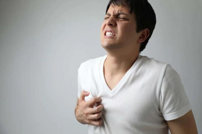 30岁男子上完厕所突然离世 生命警钟敲响