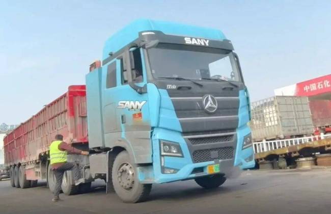 企业称为治理大气仅让新能源车入内 催生“换头”生意