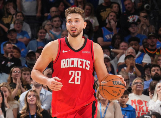 火箭媒体人晒申京数据：落选了全明星