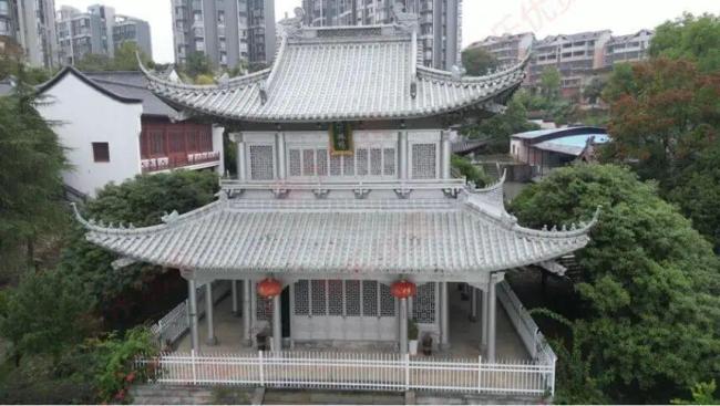 2.5吨白银建的银楼白菜价甩卖却流拍