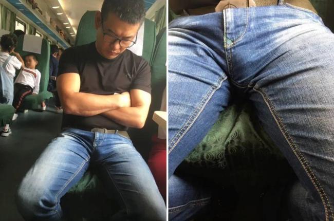 男子无座绿皮火车上站着睡着 车厢邂逅引发心动