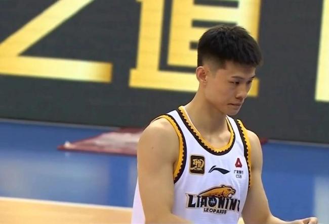 扎心！王岚嵚赛季至今全勤场均10.3分落选CBA全明星替补阵容 数据不逊却无缘入选