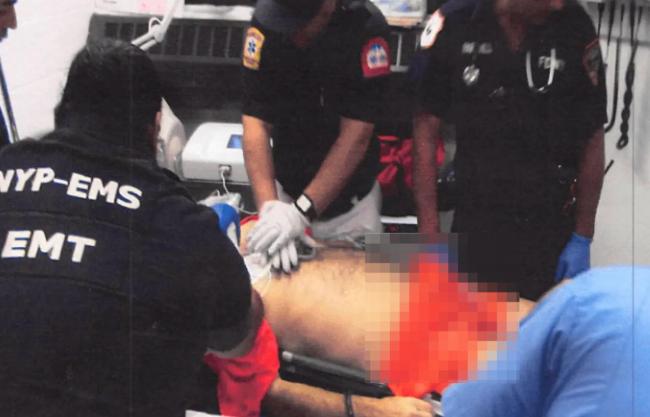 爱泼斯坦自杀后抢救画面公开 首次曝光现场照片