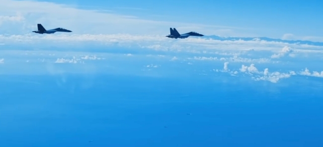 歼16飞行员说宝岛景色无以言表！