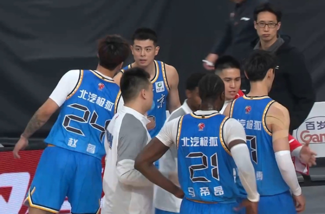 许利民：北京男篮争取春节后有一个全新精神面貌，外援会做考虑和筛选 防守成关键