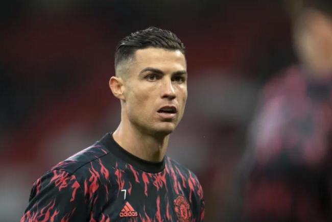 曝C罗愿接受降薪促成第3次效力曼联 曼联无意签回