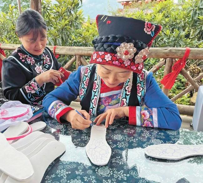 李子柒在人民日报撰文