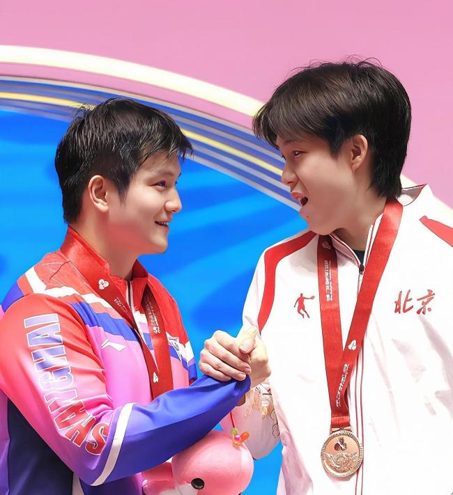 樊振东直接入选伦敦世乒赛！退出世界排名1年多后，有望归队扛起国乒大旗 归来仍是王者