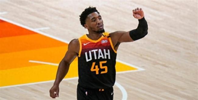 米切尔曾喷哈登靠造犯规拿MVP