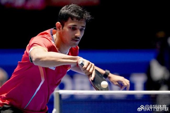 王楚钦比赛被干扰怒怼球迷 闪光灯惹争议