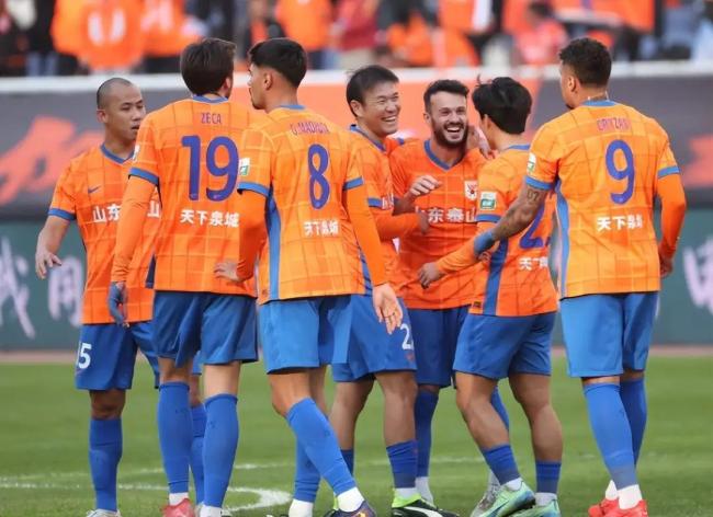 泰山队跟队记者：杨希基本没戏 转会希望渺茫