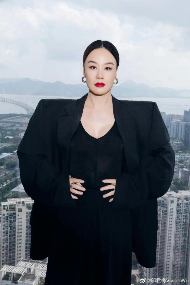 邬君梅透露其丈夫已病逝 分享60岁生日感悟