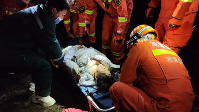 春运自驾回家小心高速“危险缝隙” 高架桥路段需特别注意