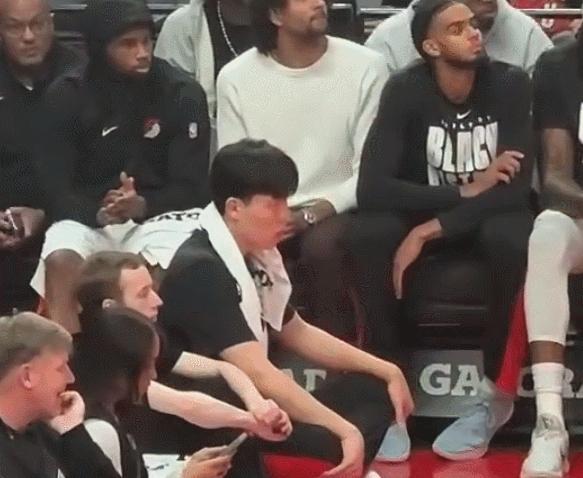 NBA常规赛：开拓者135-115战胜灰熊 霍勒迪率队终结6连败