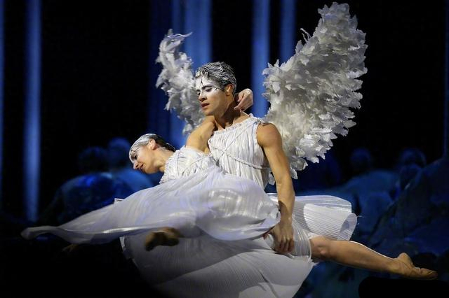 米兰开幕式 好正常好好看