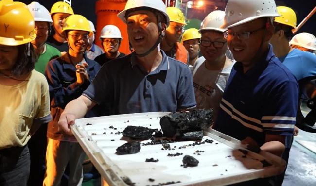 邱毅谈日本鼓吹从南鸟岛提取稀土 摆脱依赖的尝试