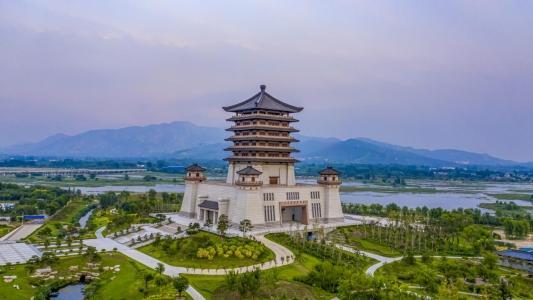 山东男子开飞机带父亲回家过年 低空经济助力返乡路