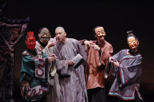 郝平：拍《太平年》随身带字典 挑战与魅力并存