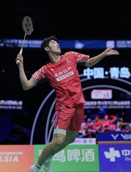 胡哲安不敌田中涌士,国羽0-3无缘卫冕,日本首度问鼎亚锦赛冠军 主场完败刷新历史