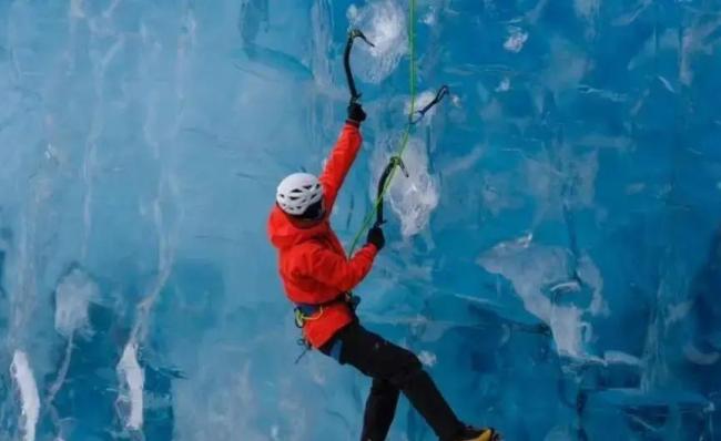 王一博脚痒念念攀冰了吧 顶流的超卓选拔