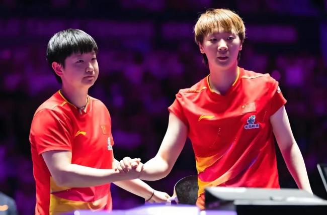 孙颖莎王曼昱争议球 心理蜕变见证成长