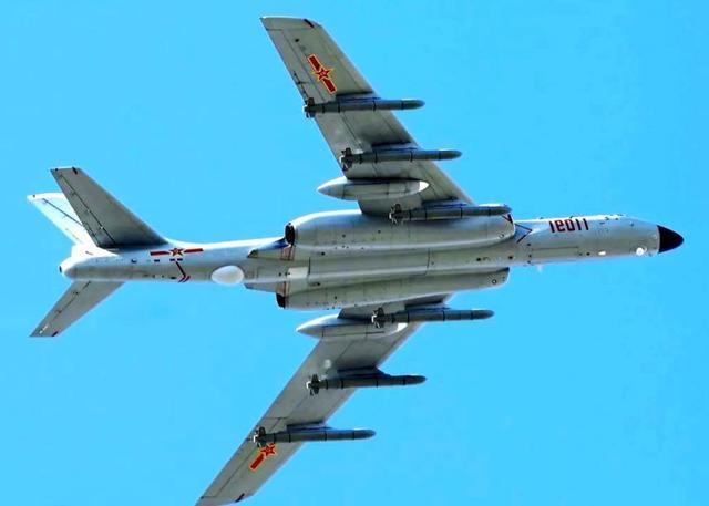 轰炸机实弹训练震撼来袭 南海局势紧张升级