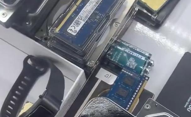 电脑手机集体涨价 一晚涨了600多元