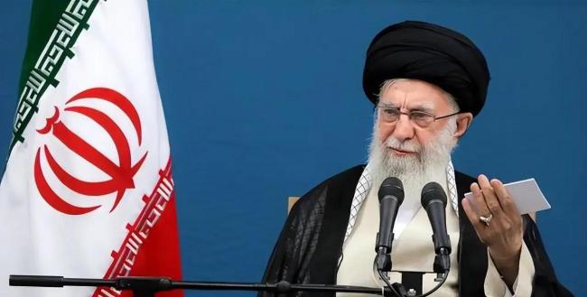 美10万吨航母逼近伊朗想谈还是想打 极限施压下的抉择