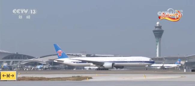 跨山越海 “流动的中国”活力四射 航线密布促旅游热