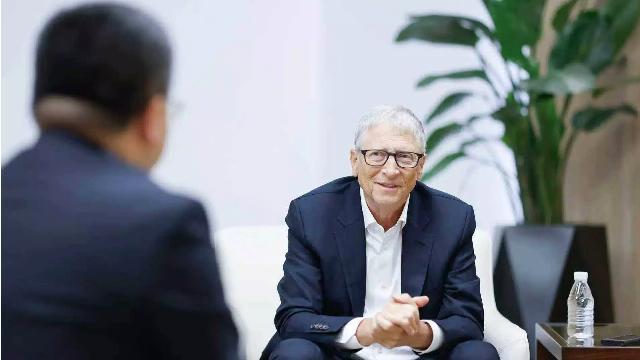 比尔·盖茨再访华直面爱泼斯坦争议